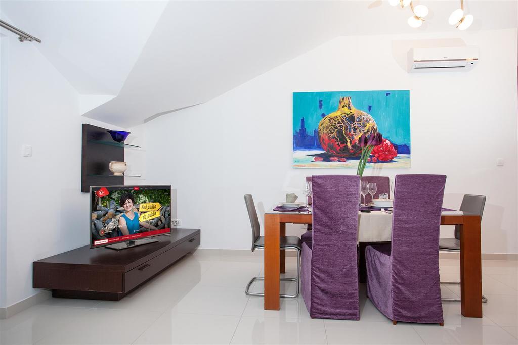 Apartments Il Giardino Макарска Экстерьер фото