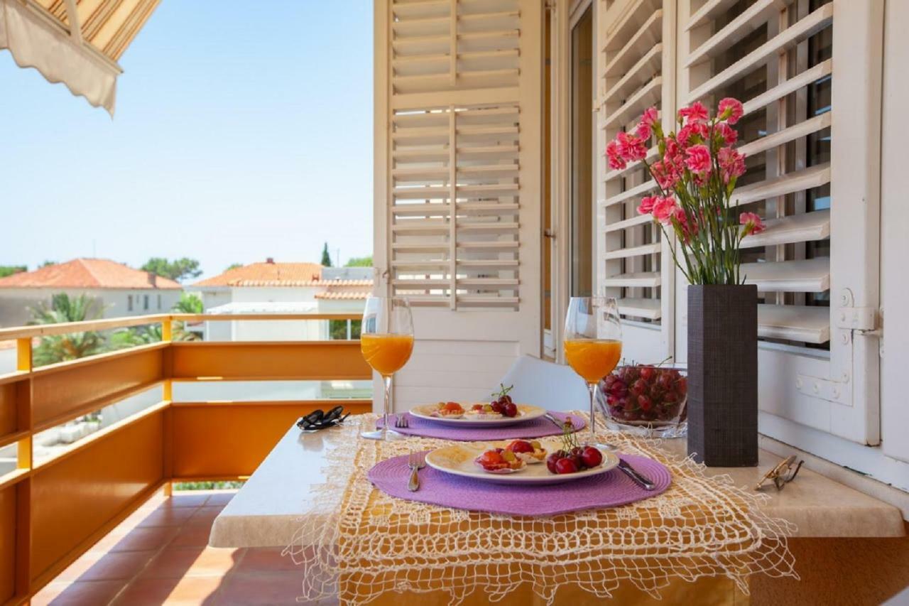 Apartments Il Giardino Макарска Экстерьер фото