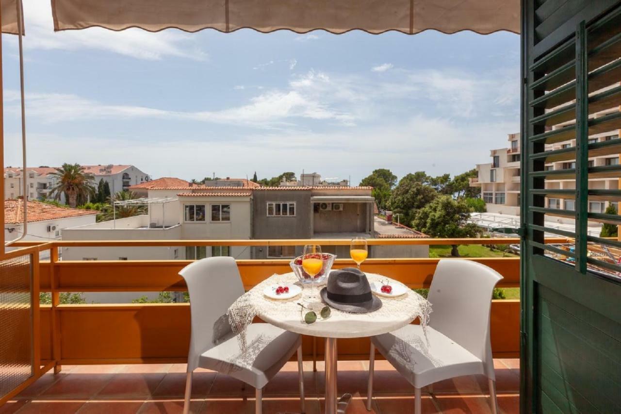 Apartments Il Giardino Макарска Экстерьер фото